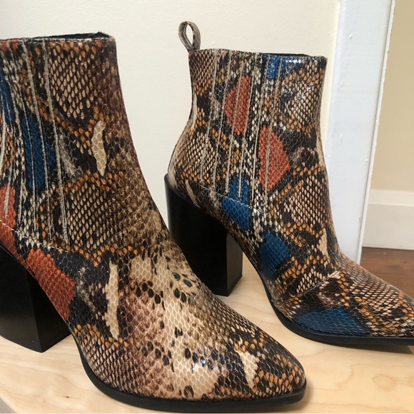 ASOS Raid Swallow Coloured Snake Western Boots 🪶 tan multi 🪬 US 8 🧡 - Picture 7 of 15